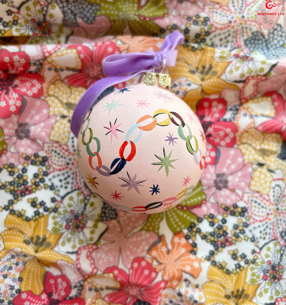Hand-painted paper chain decoration